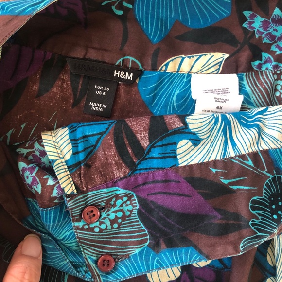 H&M Floral Wraparound Skirt - Picture 2 of 3